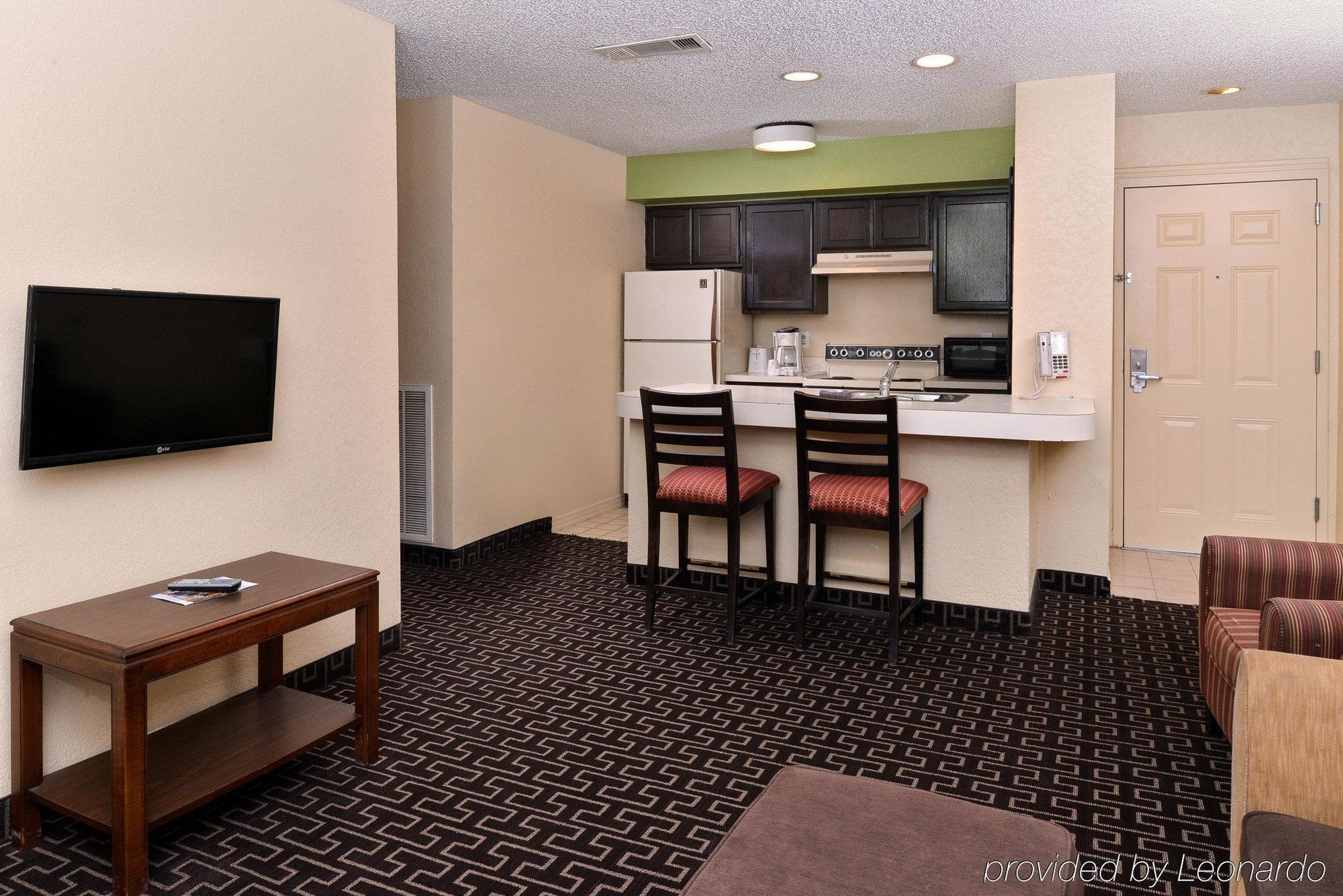 Americas Best Value Inn & Suites Extended Stay - Tulsa Buitenkant foto