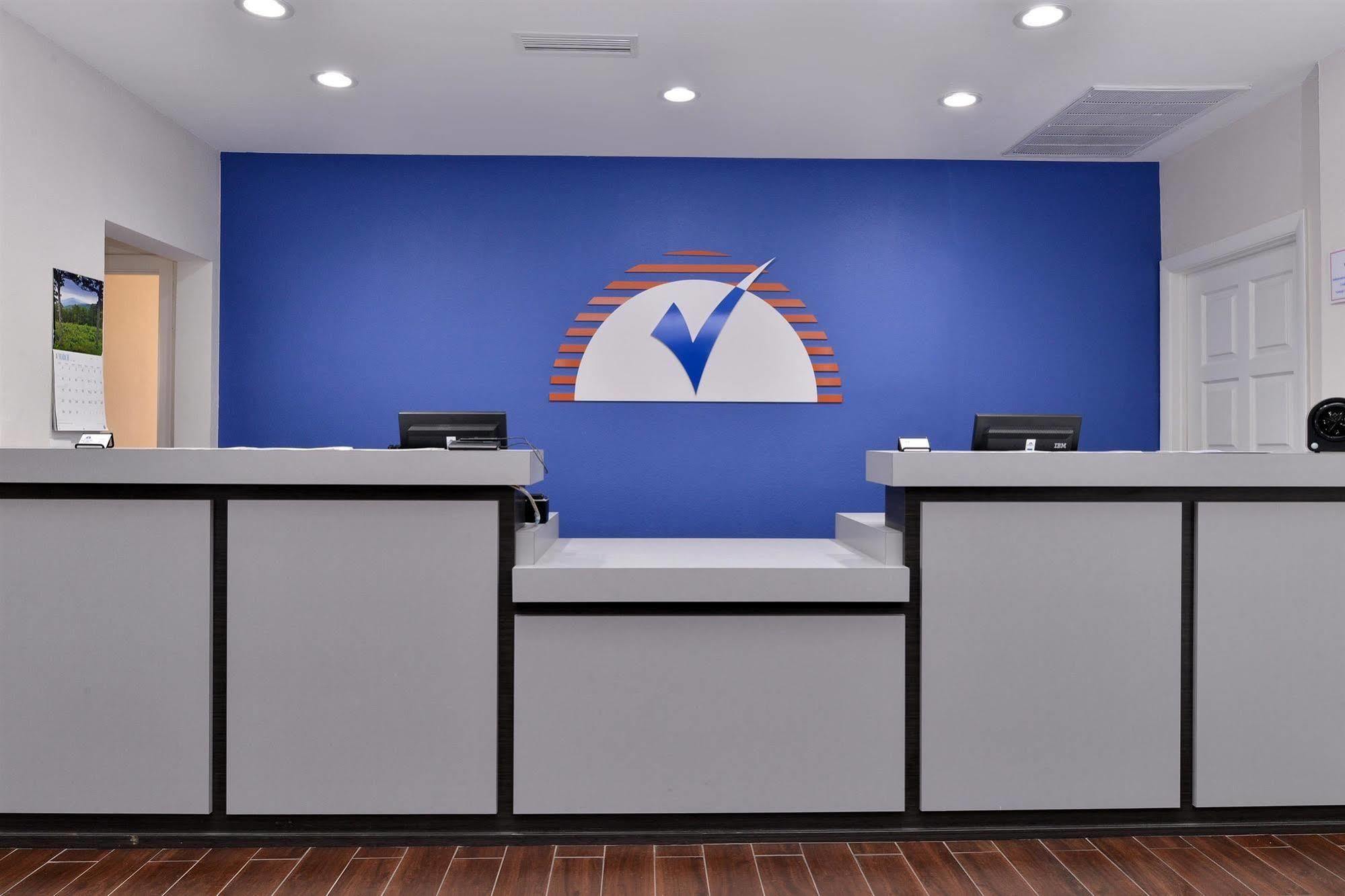Americas Best Value Inn & Suites Extended Stay - Tulsa Buitenkant foto