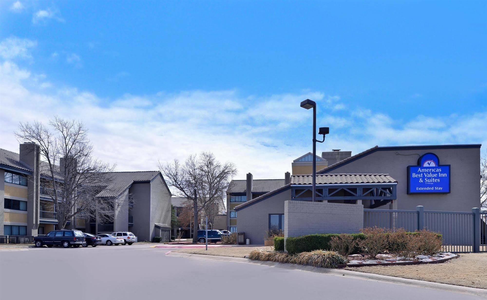 Americas Best Value Inn & Suites Extended Stay - Tulsa Buitenkant foto